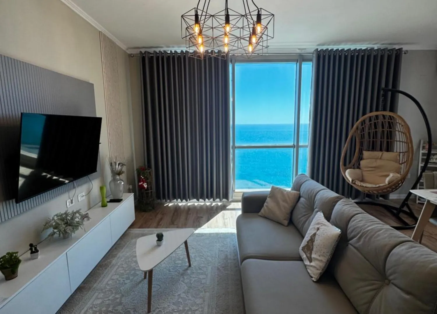 Sky & Sea View Luxury Apartments Durrës 0*,