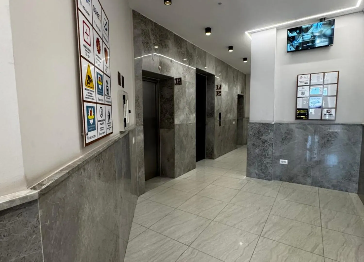 Sky & Sea View Luxury Apartments Durrës 0*,
